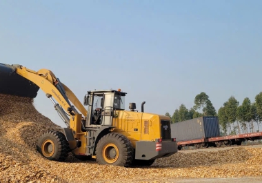 Phụ tùng xe xúc lật chính hãng tại TP Hồ Chí Minh