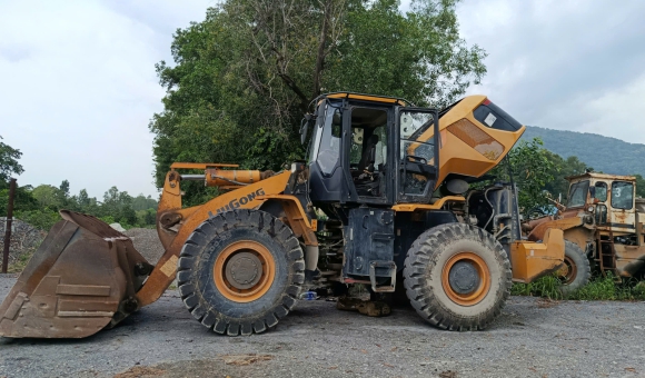 Thu mua xe xúc lật cũ giá cao - Hỗ trợ đổi xe mới nhanh chóng