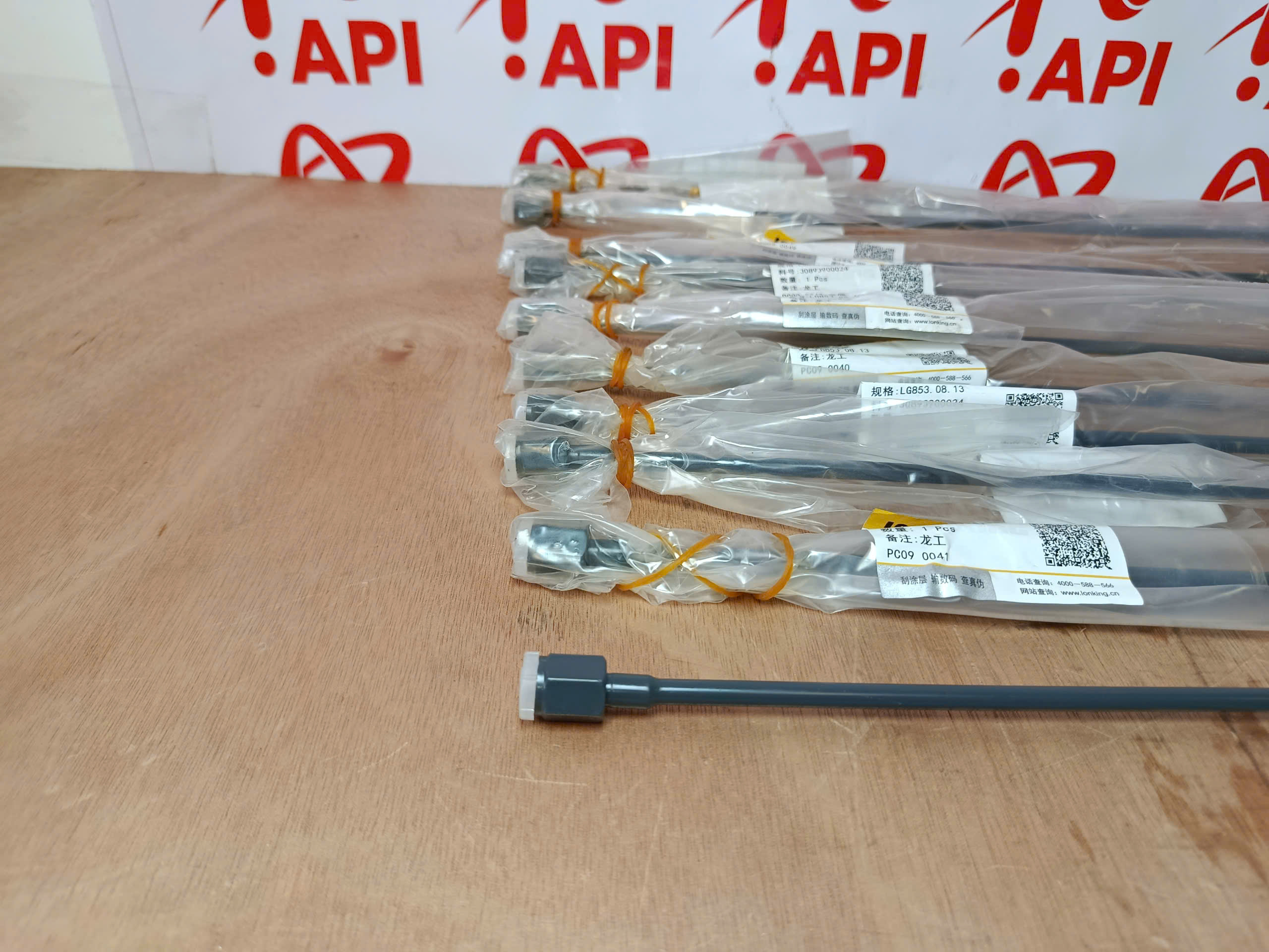 ống dầu xe xúc lật