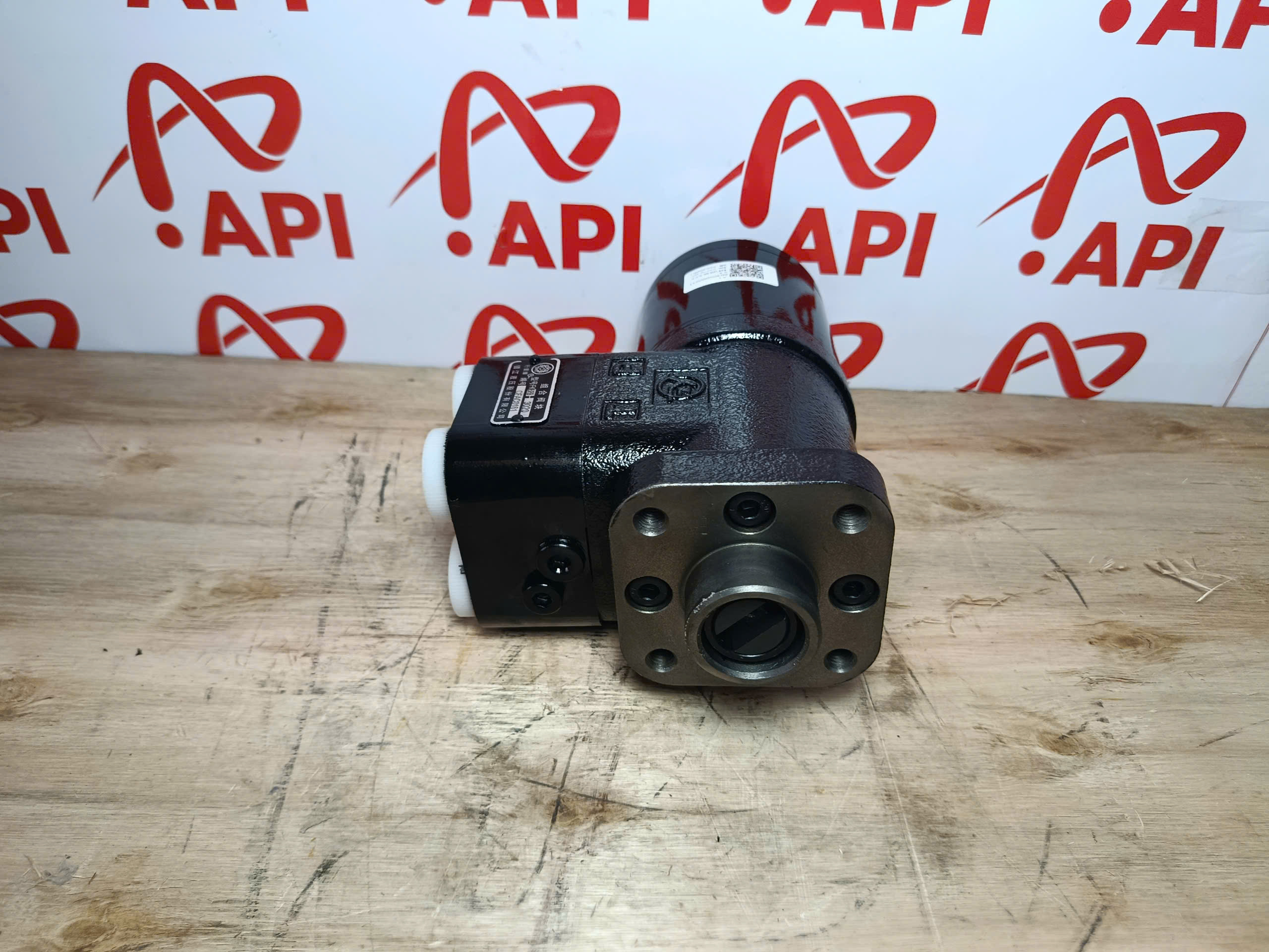 bot-lai-xe-xuc-lat-lonking-833.jpg