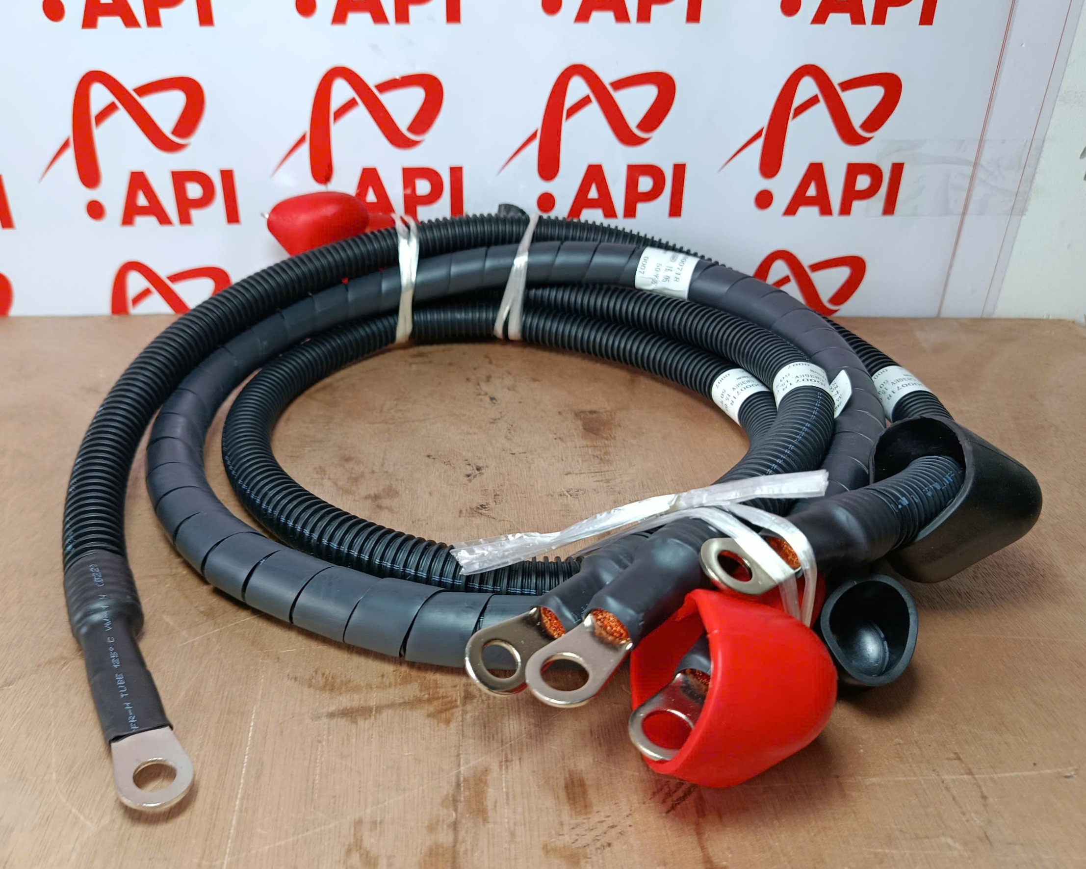 dây điện bình ắc quy xe xúc lật