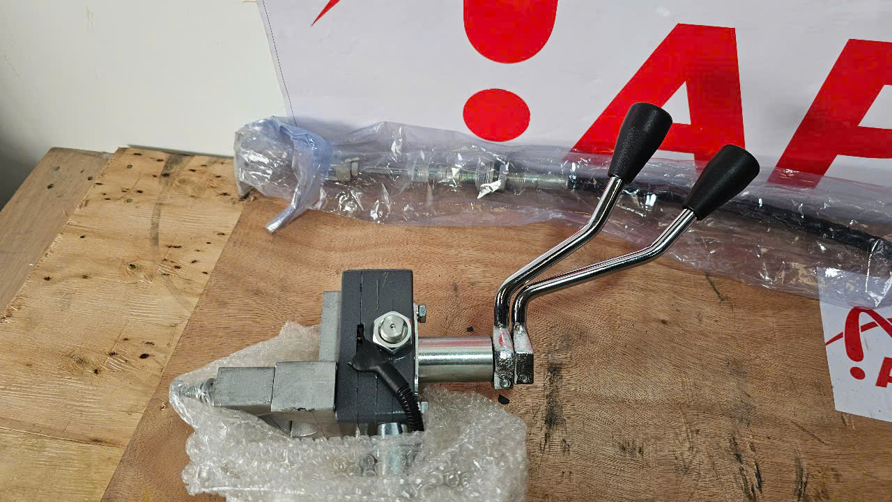 cụm dây số lonking 833