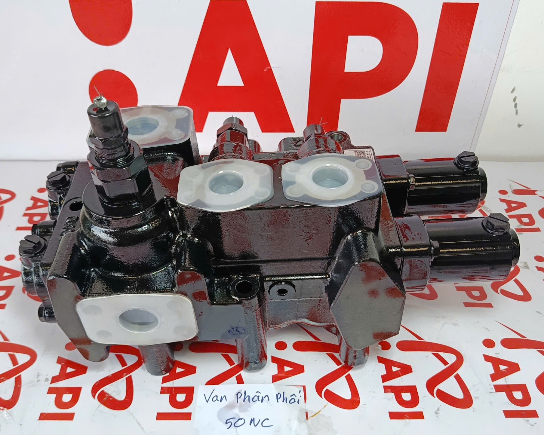van phân phối lonking 50