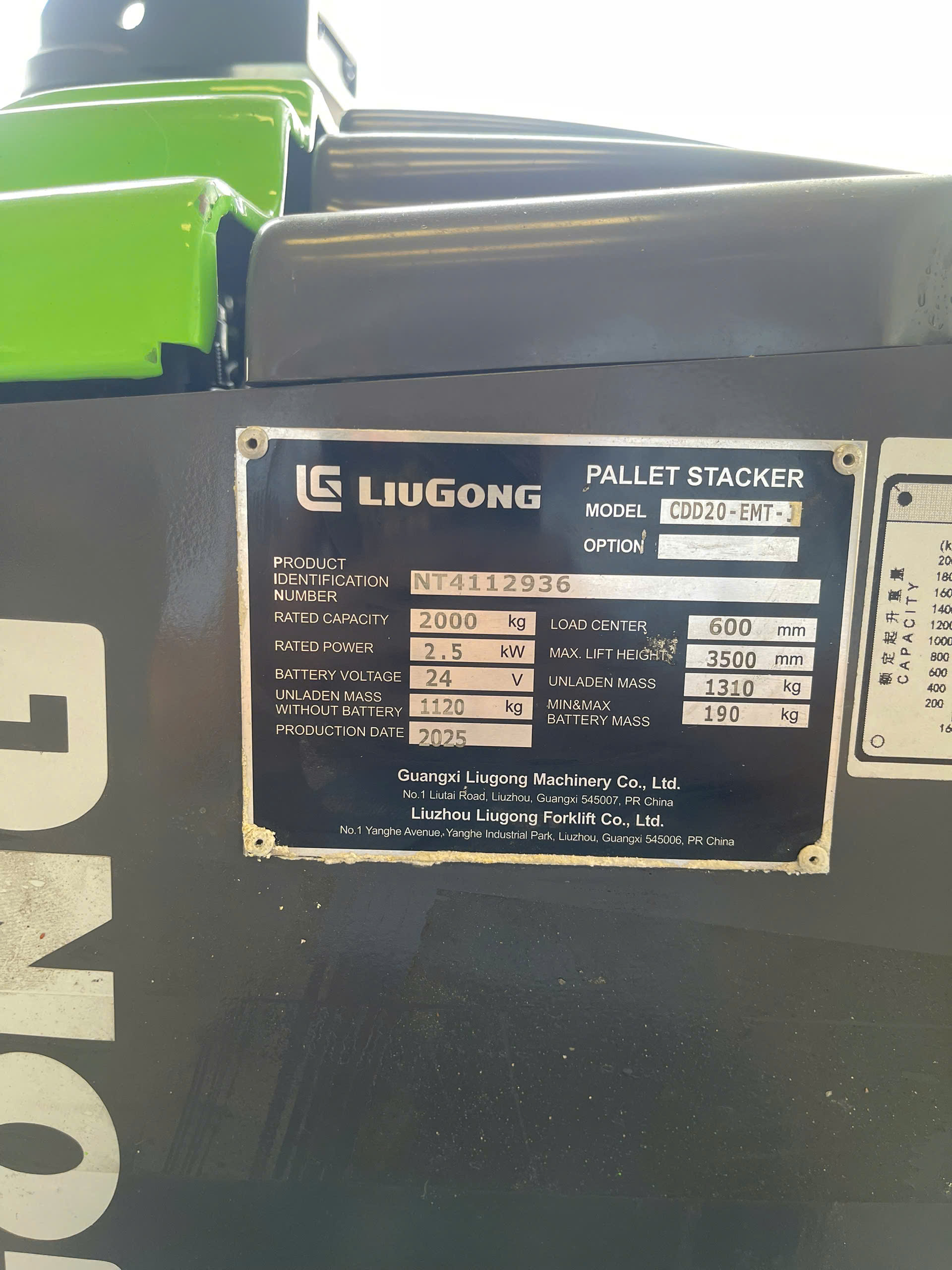 xe nâng điện đứng lái 2 tấn liugong