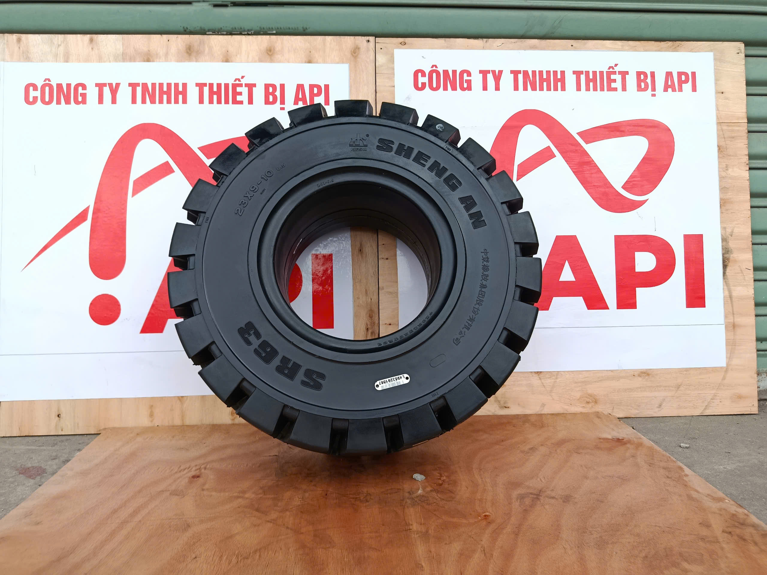 vỏ xe nâng 23x9-10