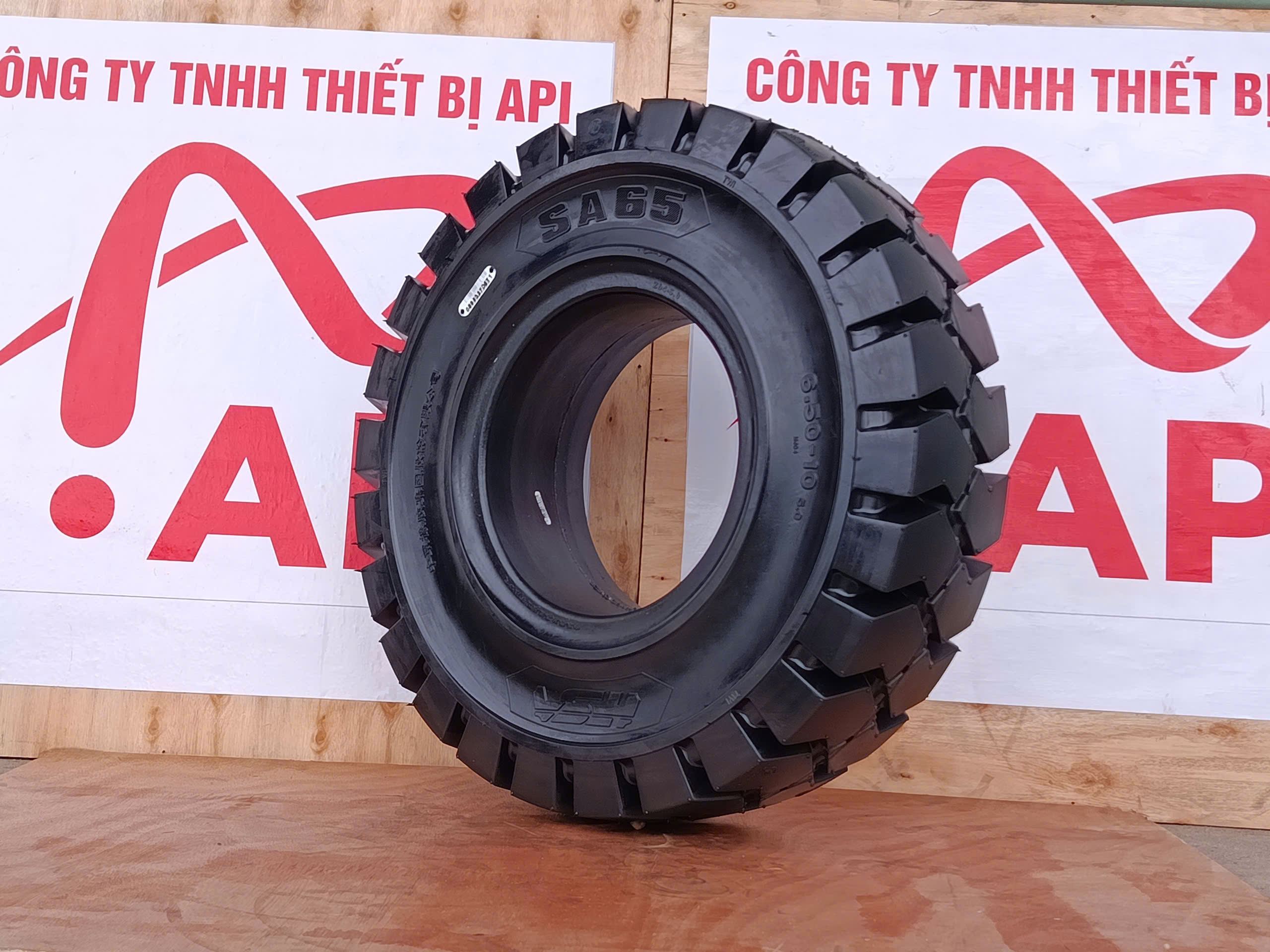 vỏ đặc xe nâng 6.50 -10