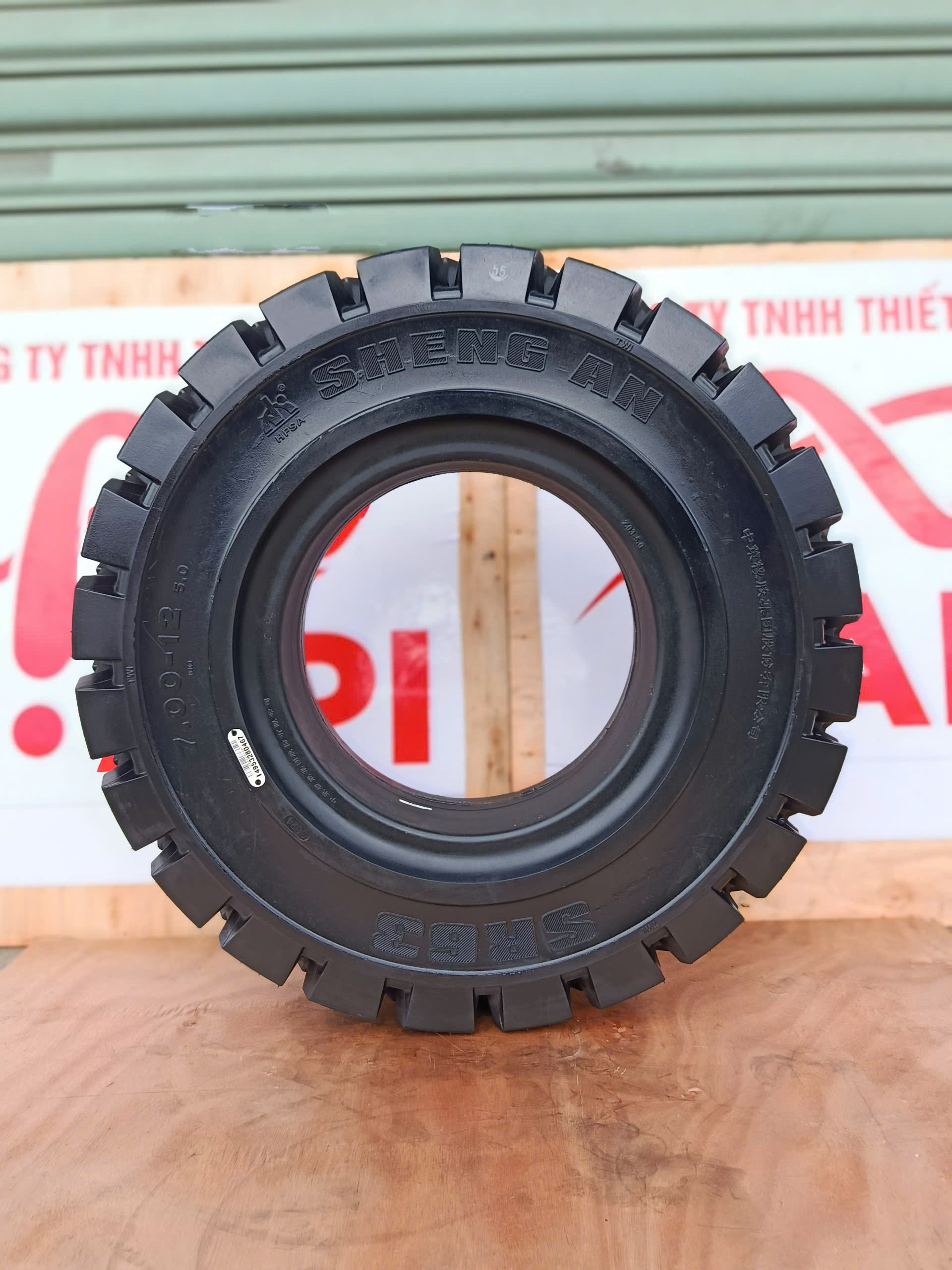 vỏ đặc 700-12