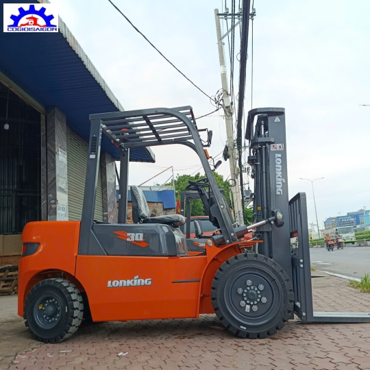 Xe nâng dầu Lonking 3 tấn FD30T