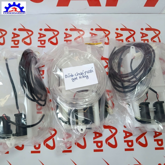 Bình nước rửa kính xe xúc lật Lonking