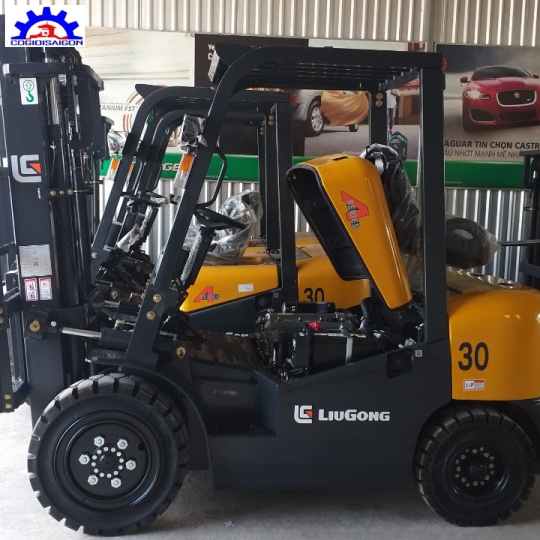Giá Xe Nâng 3 Tấn Tại Kho Tp. HCM