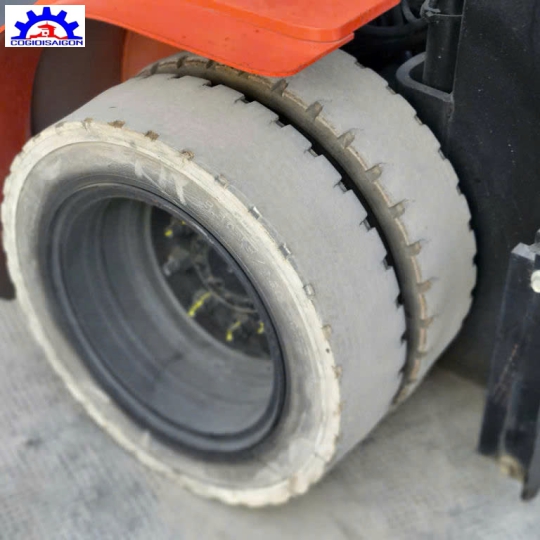 Xe Nâng ĐiệnTOYOTA 2 Tấn 5  Đời 2014 Khung Cao 4M